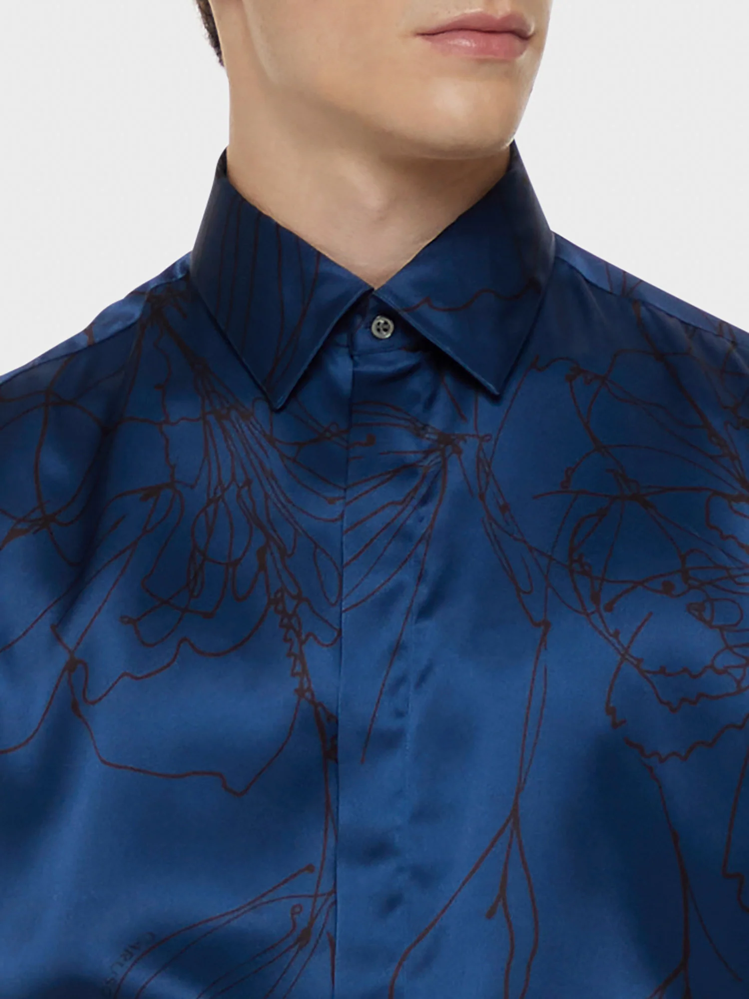 Camicia in seta floreale blu - Image 5