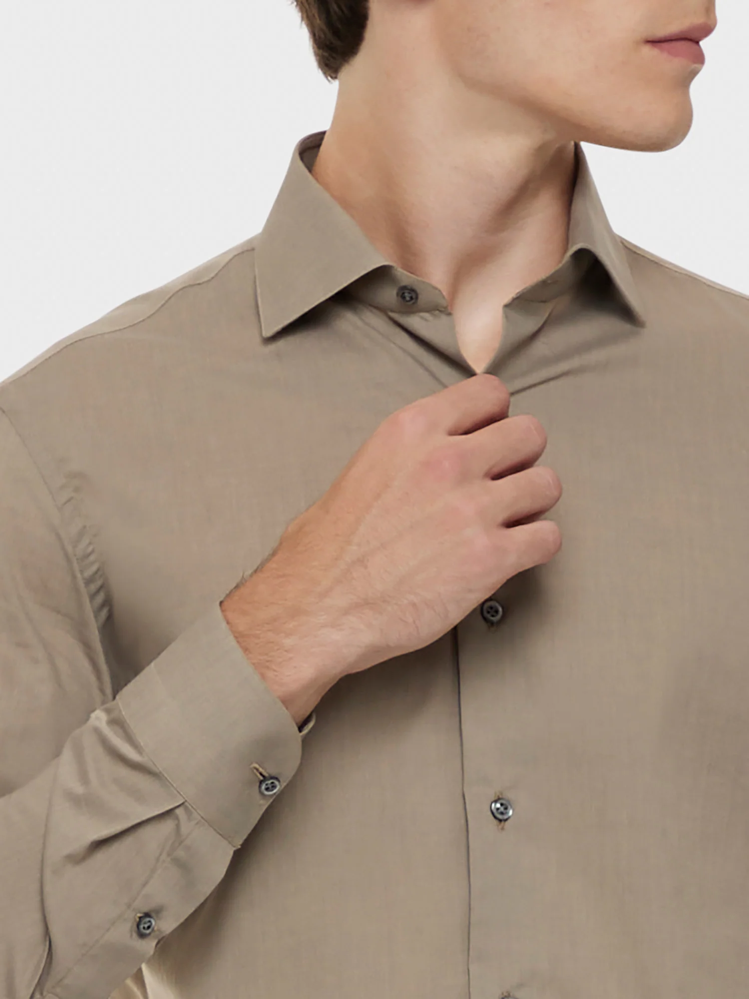 Camicia slim in cotone color sabbia - Image 5