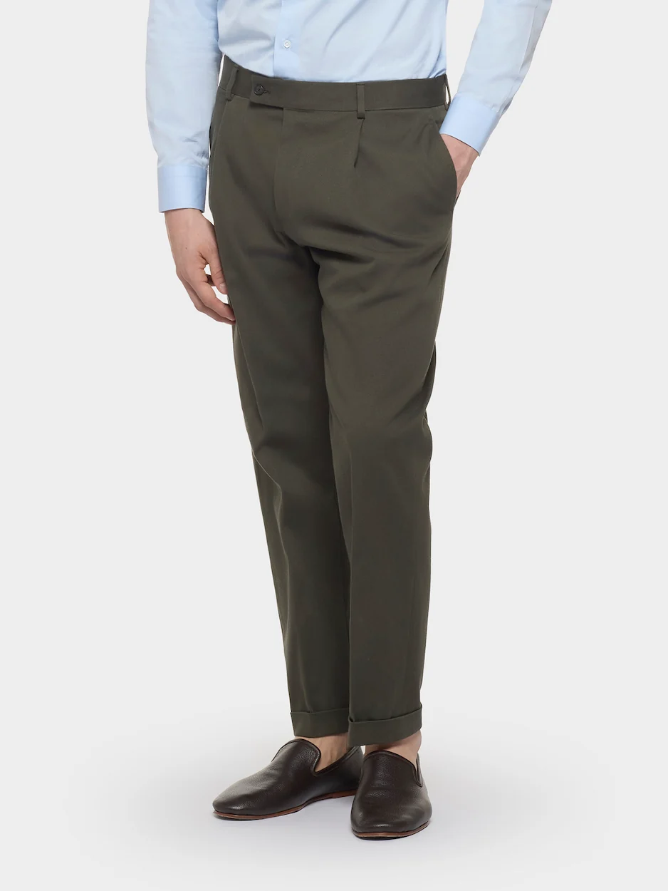 Pantalone carrot fit in flanella di lana verde
